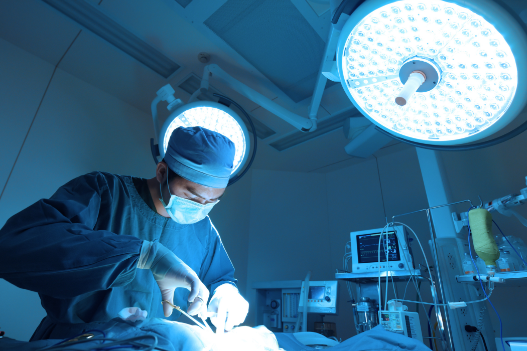 Suture retriever surgical product for UK surgery teams